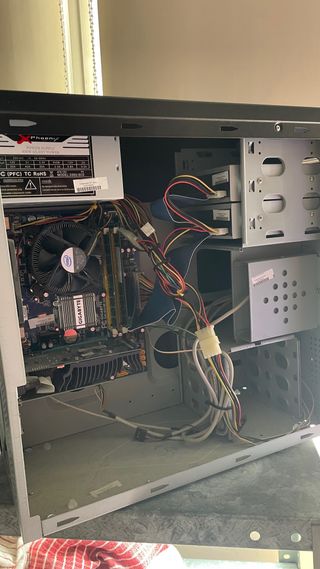 PC para piezas - Gigabyte