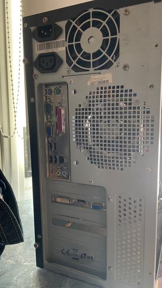 PC para piezas - Gigabyte