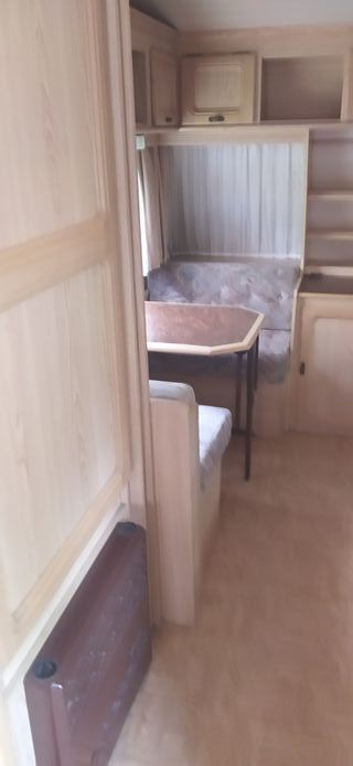 Caravana 2 mano,5 Plazas muy cuidada, con papeles