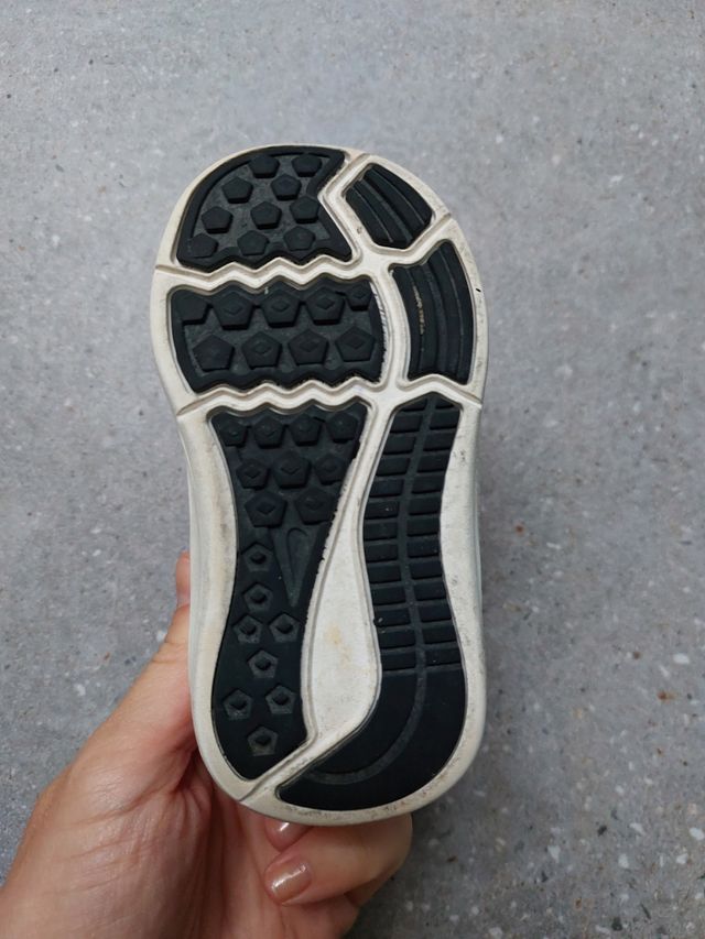 Zapatillas Nike bebé niña rosa