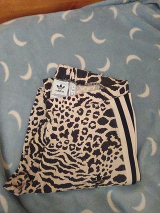 Mallas Adidas estampadas