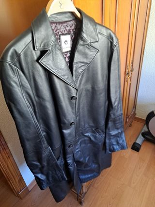 Chaqueta cuero negra AKU MUÑOZ