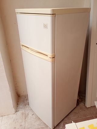 Frigorífico Daewoo 1.45 cm