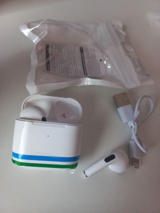 Auriculares blancos,  nuevos