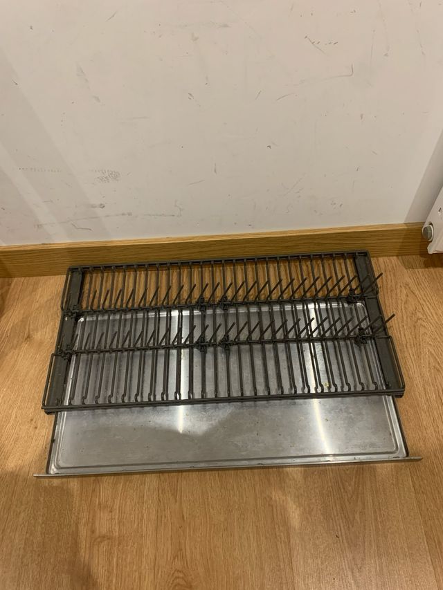 Escurridor de platos metálico