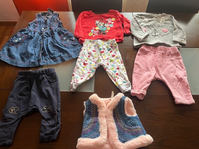 Ropa bebé 6-9 meses.