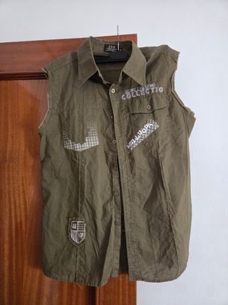Camisa verde militar J&D sin mangas
