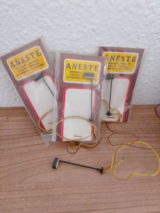 Lote 5 farolas ANESTE escala N 1:160