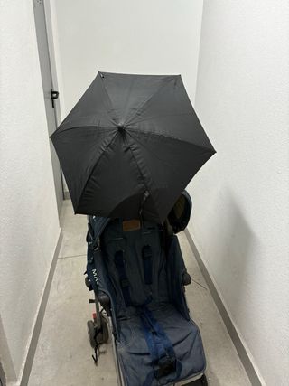 Maclaren  silla paseo ligera, reclinable y paragua