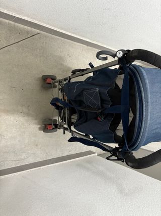 Maclaren  silla paseo ligera, reclinable y paragua