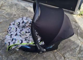 Maxi-Cosi con funda invierno Tutuc