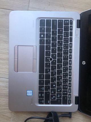 HP Elitebook 820 