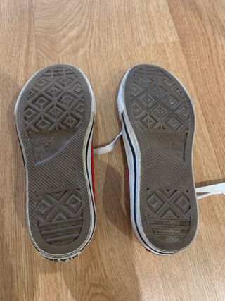 Zapatillas Converse rojas niño talla 29