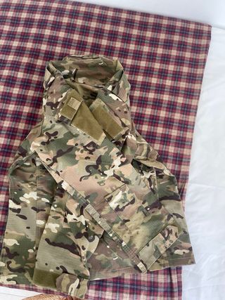 Chaqueta militar camuflaje