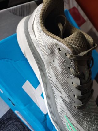 Hoka Clifton 9- Zapatillas Gris Oliva