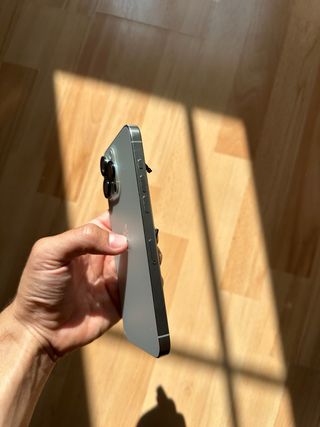 Telaio originale per iPhone 15 Pro Max