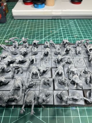 60 miniaturas zombies Condes Vampiro