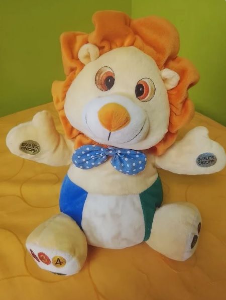 Peluche Leone per bambini English Spanish Educa