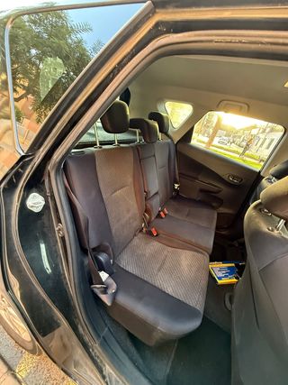 Subaru Trezia 2015