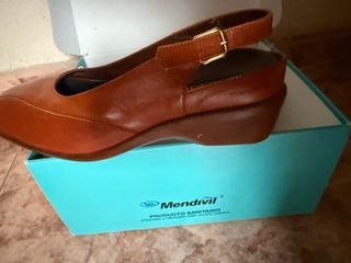Zapatos Mendvil marrones señora