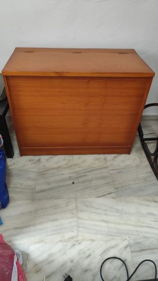 Arcón madera maciza marrón