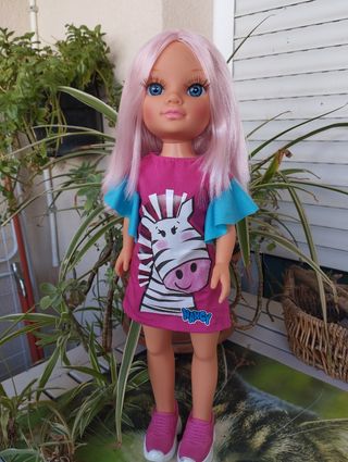 Muñeca Nancy rosa 