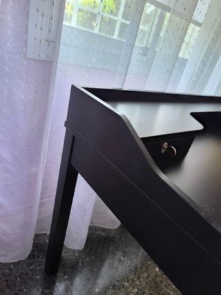 Escritorio madera negro