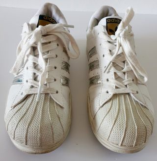 Adidas Superstar kids size 23 Silver Stripes Class