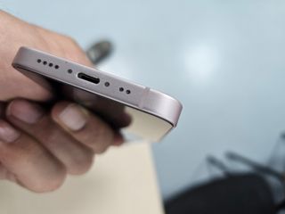 iPhone 13 mini bianco da 256 GB
