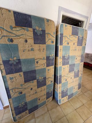 2 Colchones 90cm - Buen estado