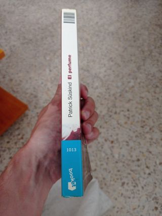 El perfume: Historia de un asesino (Spanish Edi...