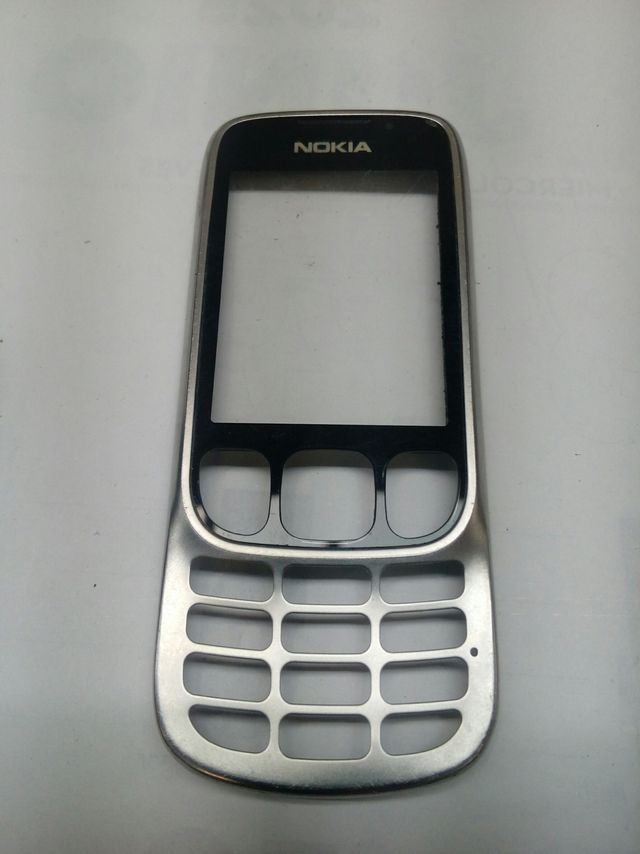 Nokia 6303: custodia e tastiera