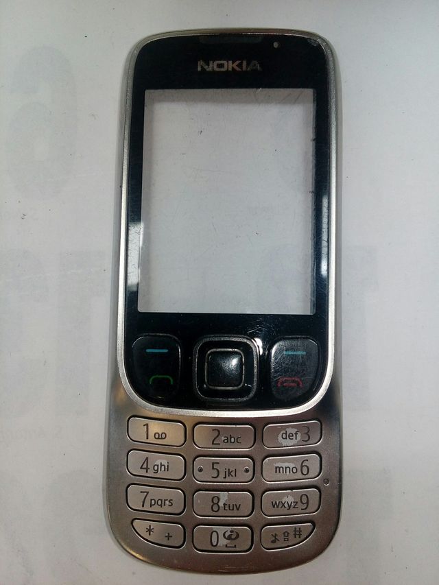 Nokia 6303: custodia e tastiera