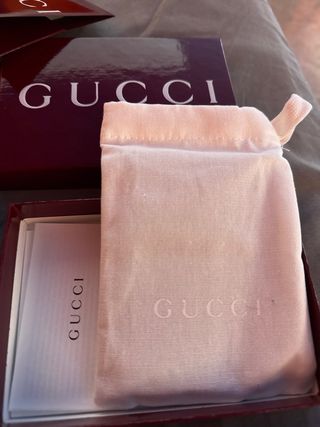 Tarjetero Gucci rojo