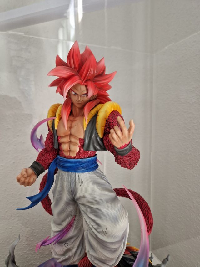Gogeta SSJ4 Deyin Studio Figura Resina