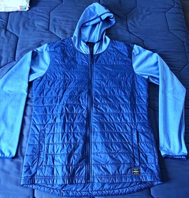 Chaqueta fina acolchada O'Neill azul marino.