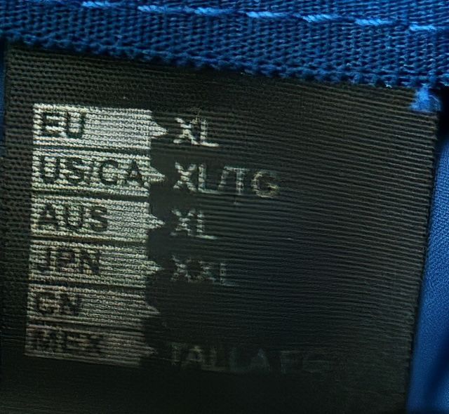 Chaqueta fina acolchada O'Neill azul marino.