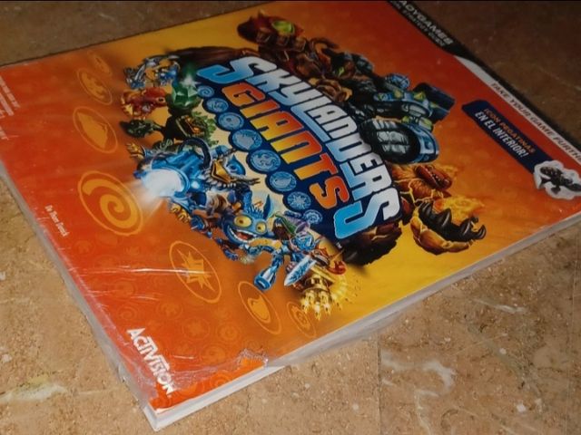 Guida agli Skylanders Giants - Nuova e sigillata.