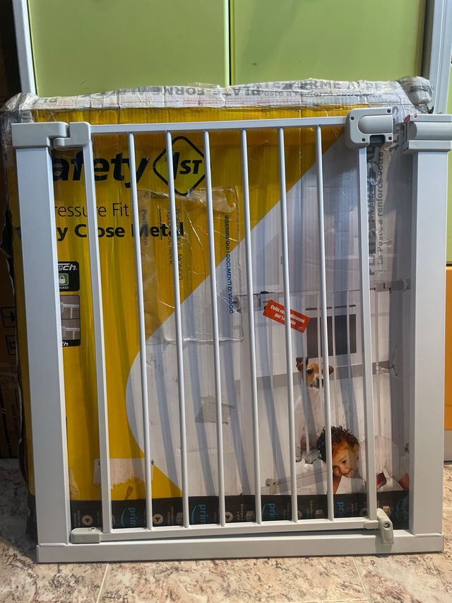 Safety 1st - Barrera para Bebés