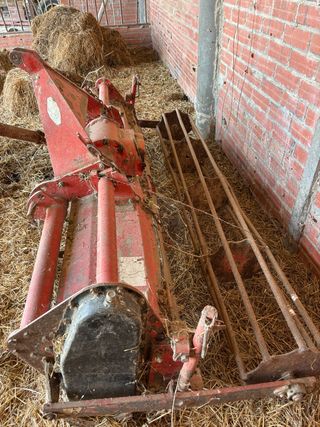 Rotovator usado - Fresadora