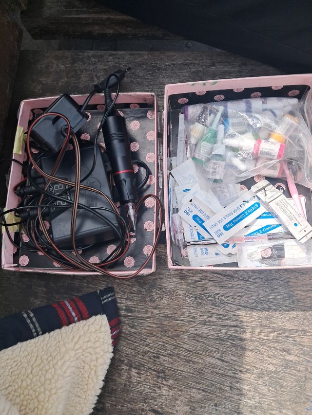 una macina de tatujes  marca (since2000)