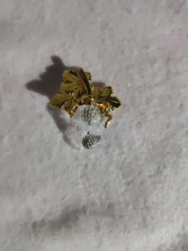 Broche Swarovski racimo de uvas