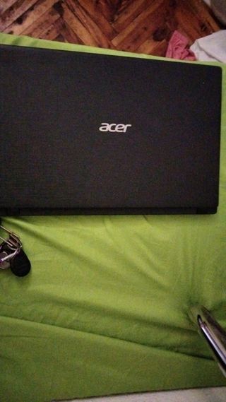 Portátil Acer negro 8GB RAM Windows 11