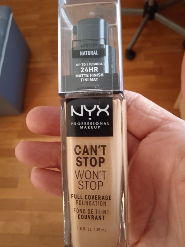 Base NYX Can't Stop Beige