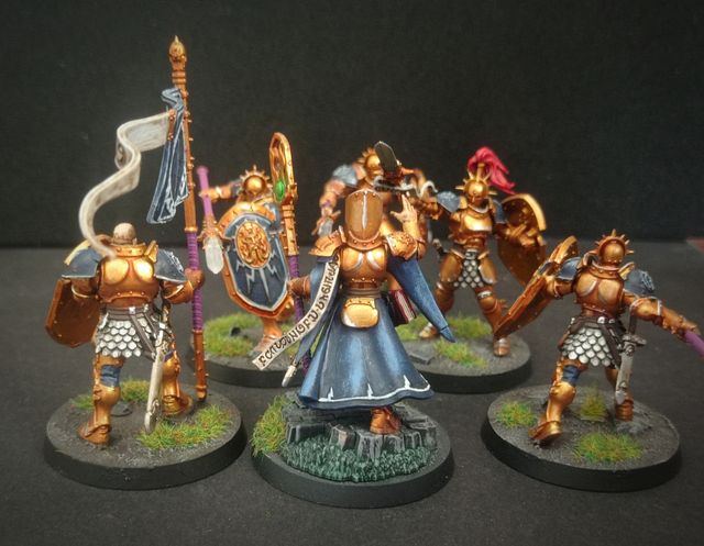 Caballero Arcano y 5 Vindicadores pintados