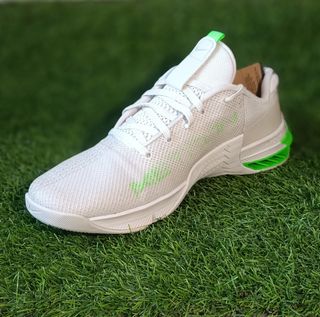T40.5 envío incluido!! NIKE METCON 8