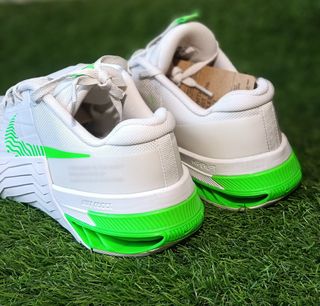 T40.5 envío incluido!! NIKE METCON 8