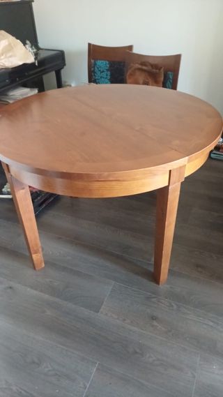 Mesa oval extensible + 4 sillas