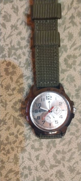 Reloj deportivo - Pulsera verde oliva