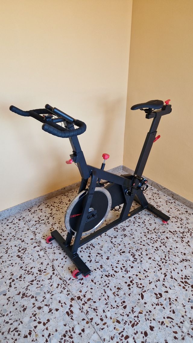 Bici estática Decathlon 12kg